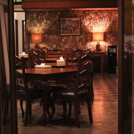 Hotel Graha Kinasih Kotabaru Yogyakarta Esterno foto