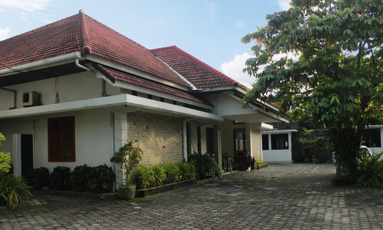 Hotel Graha Kinasih Kotabaru Yogyakarta Esterno foto