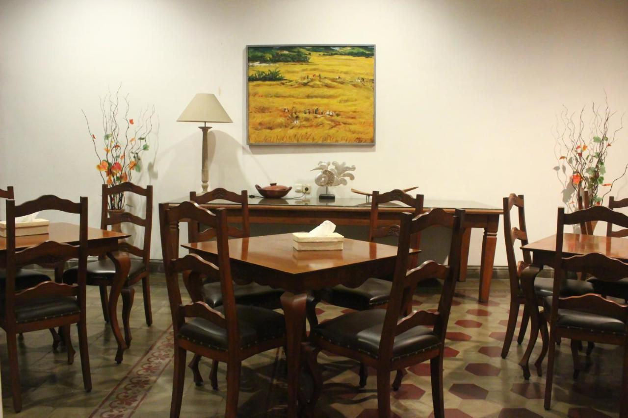 Hotel Graha Kinasih Kotabaru Yogyakarta Esterno foto